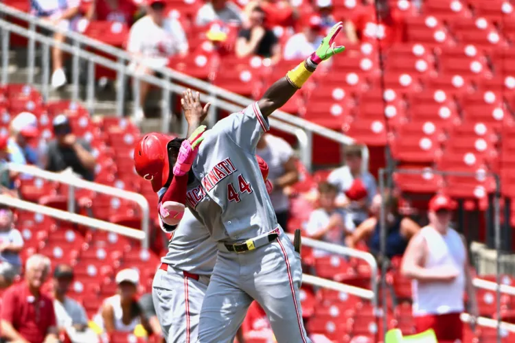 Cincinnati ‘Red’ Hot: Take third straight series